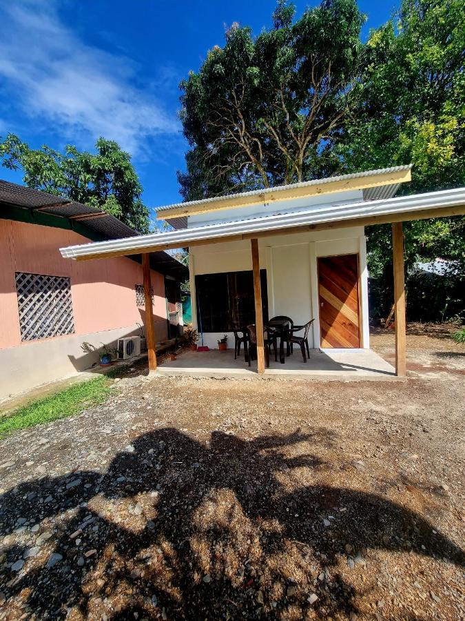 Ballena Oasis Homes ウビタ エクステリア 写真